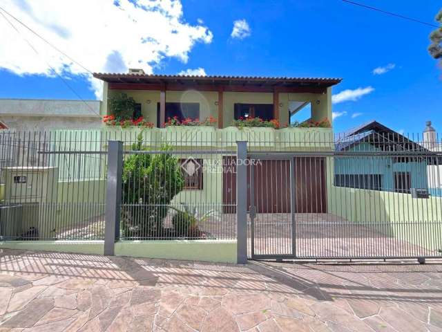 Casa com 4 quartos à venda na Rua Professor José Maria Rodrigues, 58, Vila Ipiranga, Porto Alegre, 302 m2 por R$ 1.140.000