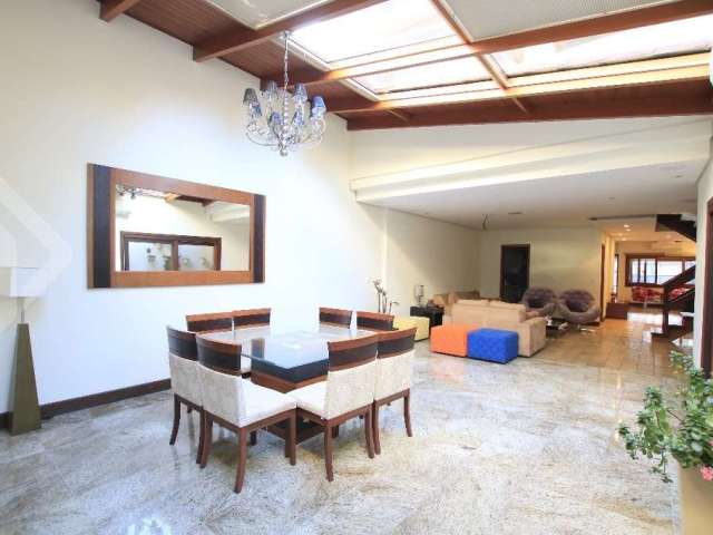 Casa em condomínio fechado com 4 quartos à venda na Rua Monsenhor Veras, 405, Santana, Porto Alegre, 395 m2 por R$ 1.190.000