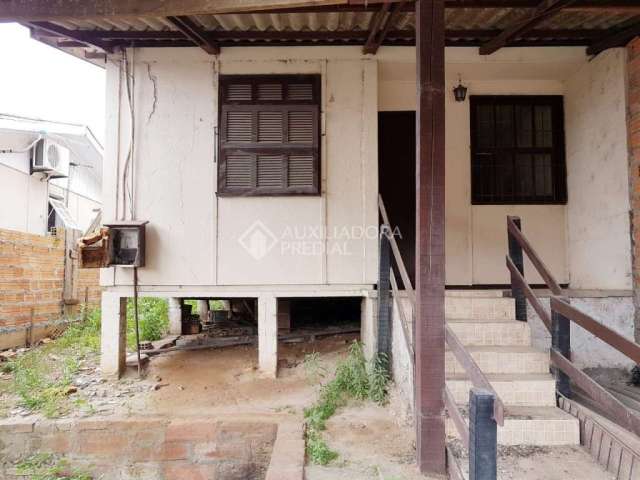 Casa em condomínio fechado com 2 quartos à venda na PROFESSOR WILSON LARRE PEREIRA, 578, Morada da Colina, Guaíba, 95 m2 por R$ 125.999