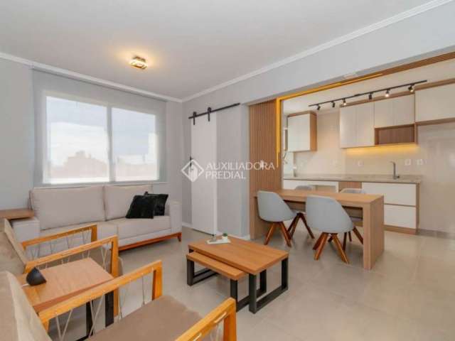 Apartamento com 2 quartos à venda na Avenida Wenceslau Escobar, 2038, Tristeza, Porto Alegre, 62 m2 por R$ 479.000