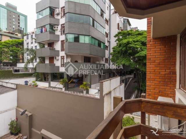 Apartamento com 3 quartos à venda na Avenida Pirapó, 185, Petrópolis, Porto Alegre, 141 m2 por R$ 780.000