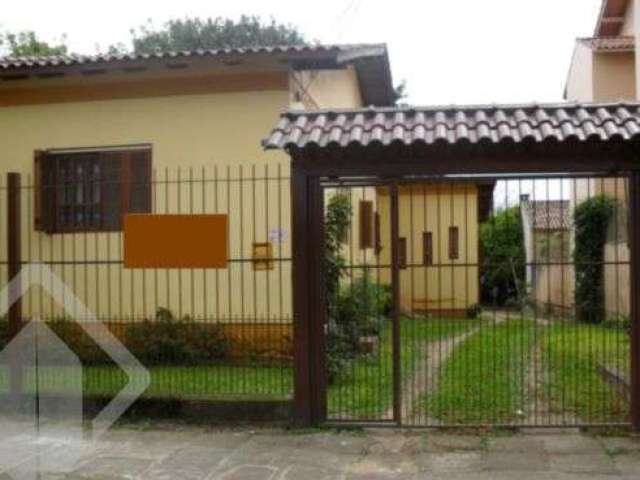 Casa com 3 quartos à venda na Rua Dona Zulmira, 158, Cavalhada, Porto Alegre, 220 m2 por R$ 555.000