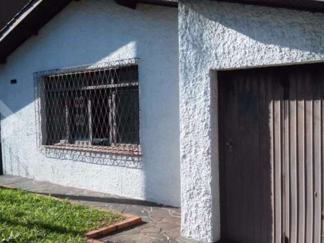 Casa com 3 quartos à venda na Rua Gabriel Mascarello, 104, Teresópolis, Porto Alegre, 200 m2 por R$ 450.000