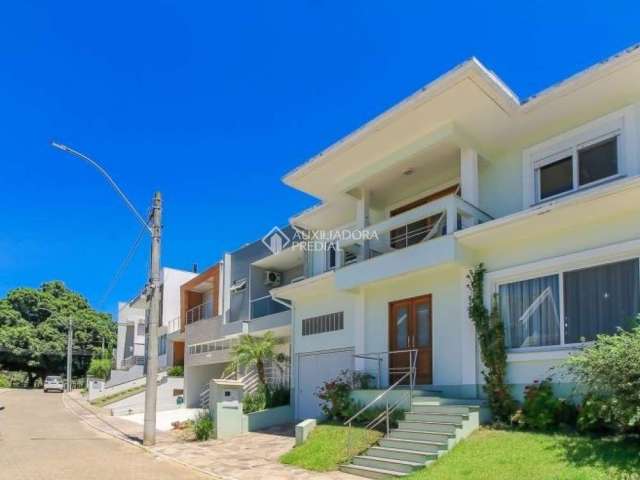 Casa em condomínio fechado com 5 quartos à venda na Rua Francisco Solano Borges, 200, Hípica, Porto Alegre, 275580 m2 por R$ 895.000