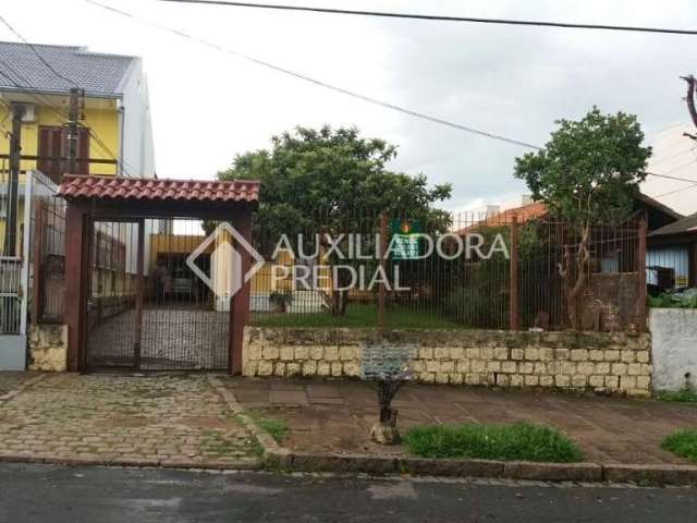 Terreno em condomínio fechado à venda na Rua Atílio Supertti, 651, Vila Nova, Porto Alegre, 610 m2 por R$ 640.000