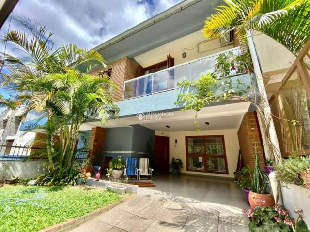 Casa em condomínio fechado com 3 quartos à venda na Rua Fernando Jorge Schneider, 645, Hípica, Porto Alegre, 171 m2 por R$ 747.000