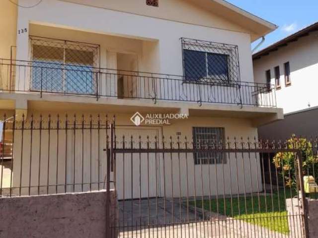 Casa com 3 quartos à venda na Rua Brasil, 135, Primavera, Novo Hamburgo, 204 m2 por R$ 498.000