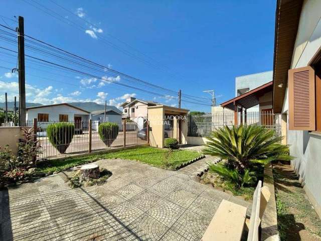 Casa com 3 quartos à venda na Rua Presidente Franklin Delano Roosevelt, 1002, Sete de Setembro, Sapiranga, 126 m2 por R$ 320.000