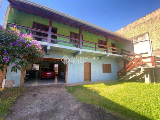 Casa com 3 quartos à venda na Tocantins, 1549, São João, Dois Irmãos, 327 m2 por R$ 525.000