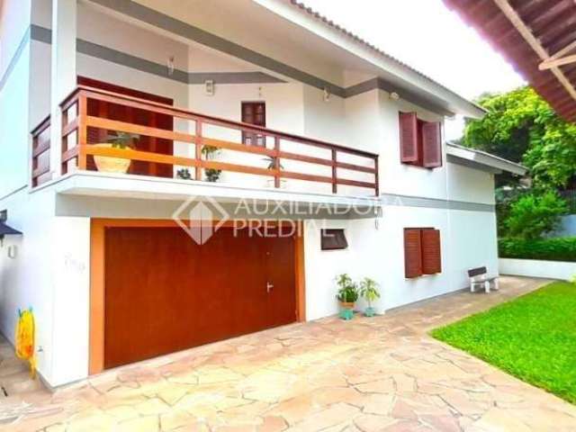 Casa com 4 quartos à venda na Rua Alberto Torres, 730, Pátria Nova, Novo Hamburgo, 195 m2 por R$ 795.000