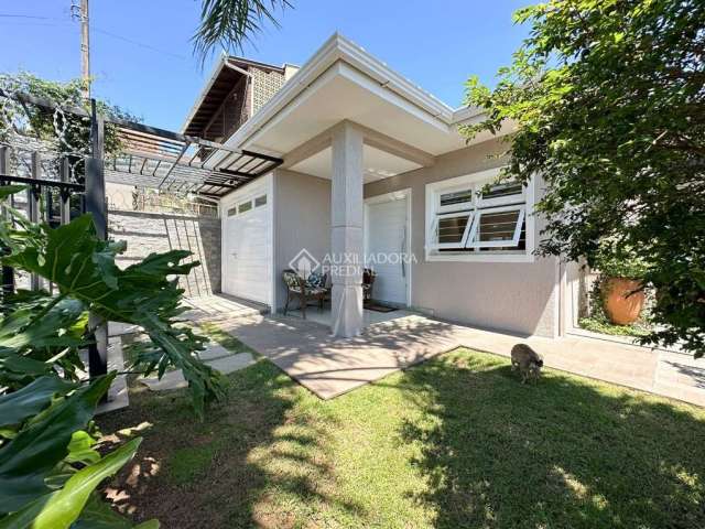 Casa com 3 quartos à venda na Tamôio, 683, São Jorge, Novo Hamburgo, 202 m2 por R$ 798.000