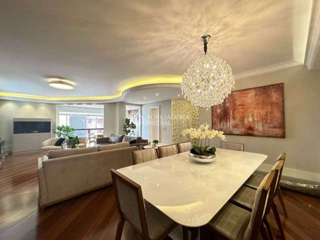 Apartamento com 3 quartos à venda na Rua Heller, 243, Centro, Novo Hamburgo, 194 m2 por R$ 1.400.000
