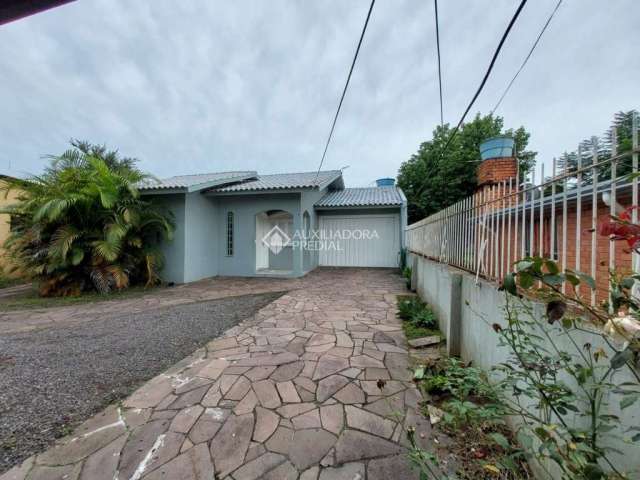 Casa com 3 quartos à venda na Rua Odon Cavalcante, 915, Canudos, Novo Hamburgo, 178 m2 por R$ 450.000