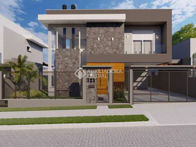 Casa com 3 quartos à venda na IRENO KIRSCH, 1, Centro, Campo Bom, 133 m2 por R$ 879.000