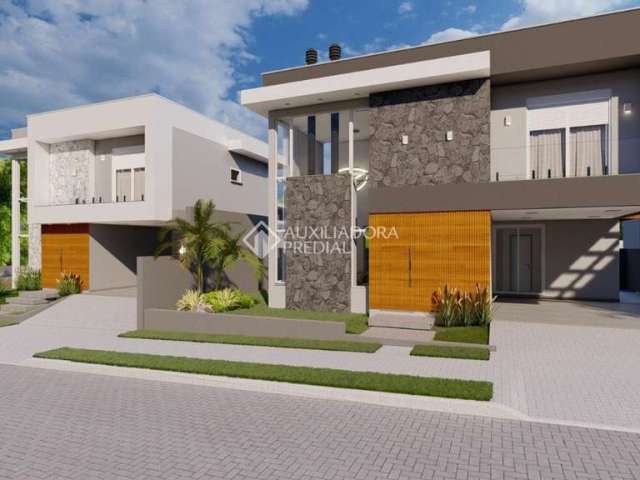 Casa com 3 quartos à venda na Protazio Machaski, 1, Vila Velha, Campo Bom, 133 m2 por R$ 879.000