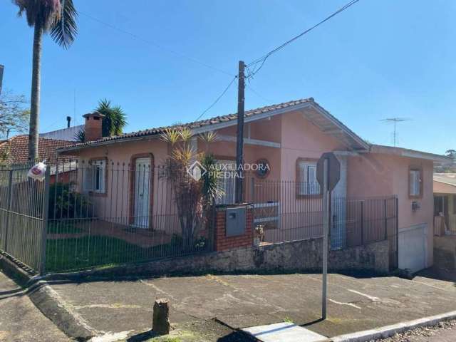 Casa com 3 quartos à venda na Rua São Luiz Gonzaga, 570, Guarani, Novo Hamburgo, 250 m2 por R$ 370.000