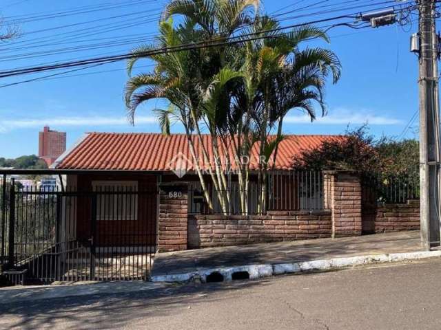 Casa com 2 quartos à venda na Rua Luiz de Camões, 580, Vila Nova, Novo Hamburgo, 81 m2 por R$ 480.000