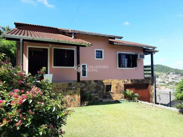 Casa com 4 quartos à venda na DAS PEDRAS, 159, São Jorge, Novo Hamburgo, 226 m2 por R$ 475.000