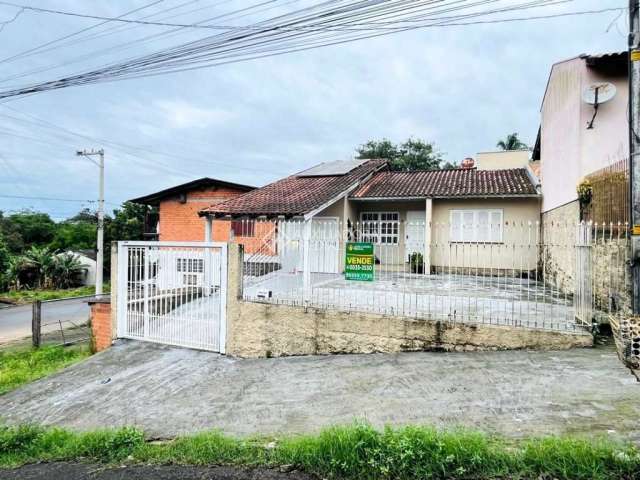 Casa com 1 quarto à venda na Carambola, 8, Sol Nascente, Estância Velha, 44 m2 por R$ 340.000