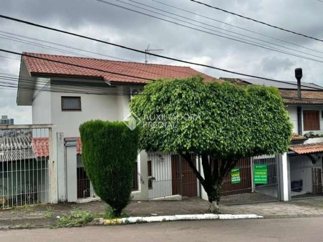 Casa com 3 quartos à venda na Rua Araponga, 499, Jardim Mauá, Novo Hamburgo, 132 m2 por R$ 519.900