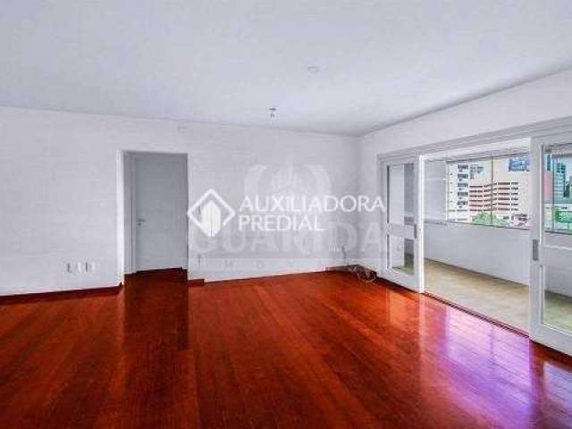 Apartamento com 3 quartos à venda na Rua Doutor Magalhães Calvet, 361, Centro, Novo Hamburgo, 186 m2 por R$ 800.000