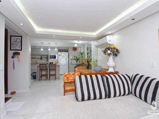 Casa em condomínio fechado com 3 quartos à venda na TENENTE ARY TARRAGO, 1720, Protásio Alves, Porto Alegre, 84 m2 por R$ 399.000