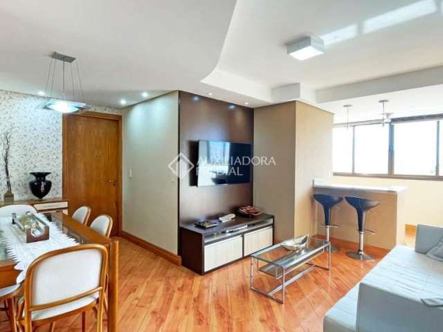 Apartamento com 3 quartos à venda na Rua Roque Calage, 566, Passo da Areia, Porto Alegre, 82 m2 por R$ 750.000