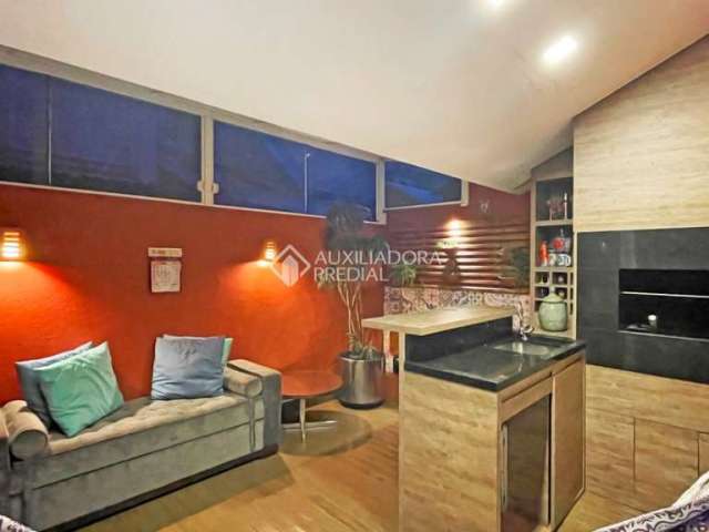 Casa em condomínio fechado com 4 quartos à venda na Avenida Willy Eugênio Fleck, 1500, Sarandi, Porto Alegre, 157 m2 por R$ 962.000