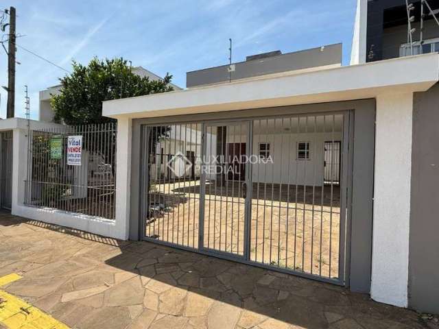 Casa com 4 quartos à venda na Rua Bartolomeu de Gusmão, 351, Fátima, Canoas, 200 m2 por R$ 880.000