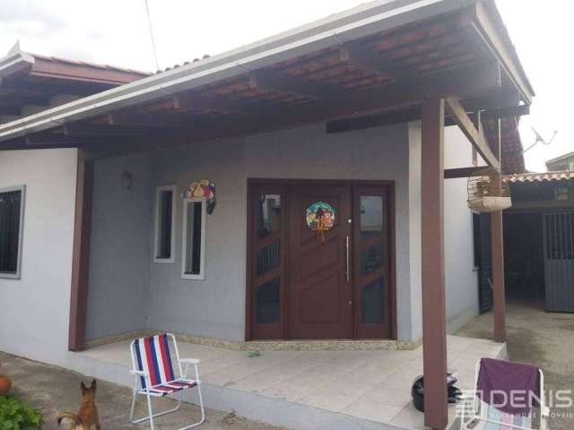 Casa - 2 Suítes + 1 Demi Suíte - 172 m² - São Vicente - Itajaí/SC