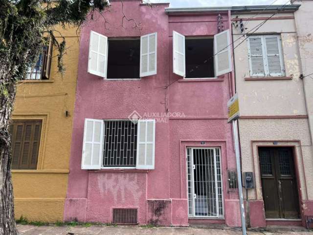 Casa com 3 quartos à venda na Rua Dom João VI, 161, Medianeira, Porto Alegre, 146 m2 por R$ 298.000