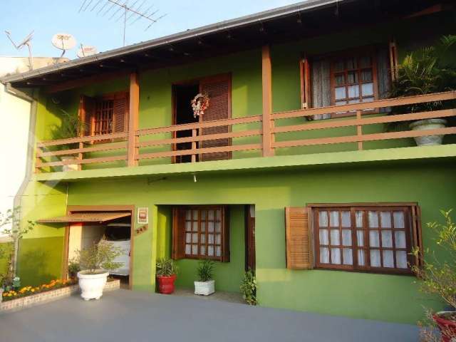 Casa com 3 quartos à venda na Rua Brasil Camoreto Gall, 245, Santa Teresa, São Leopoldo, 233 m2 por R$ 692.000