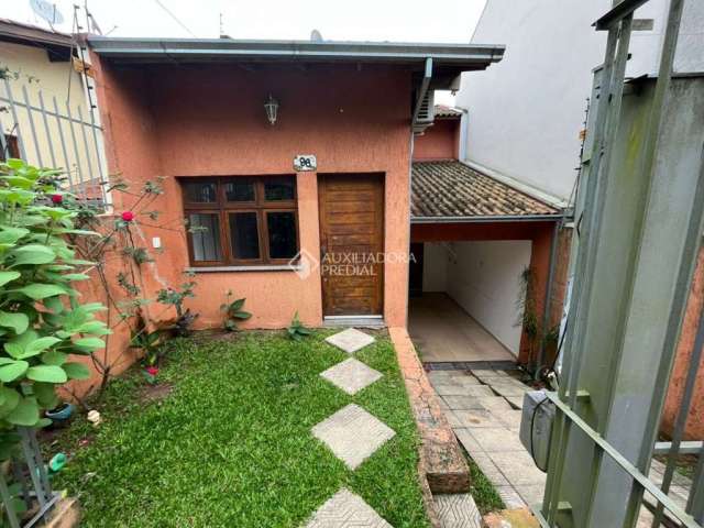 Casa com 2 quartos à venda na Rua Paulo Francisco de Souza, 96, Feitoria, São Leopoldo, 94 m2 por R$ 440.000