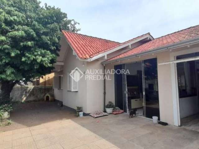 Casa com 3 quartos à venda na Rua Leblon, 201, Feitoria, São Leopoldo, 105 m2 por R$ 320.000