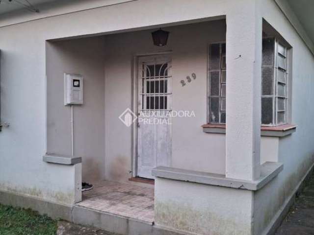 Casa com 3 quartos à venda na Roque Gonzales, 239, Cristo Rei, São Leopoldo, 78 m2 por R$ 265.000