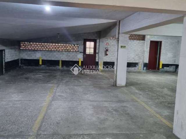 Garagem à venda na Rua São Caetano, 577, Centro, São Leopoldo, 13 m2 por R$ 75.000