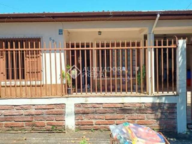 Casa com 2 quartos à venda na Avenida John Kennedy, 591, Santa Teresa, São Leopoldo, 131 m2 por R$ 450.000