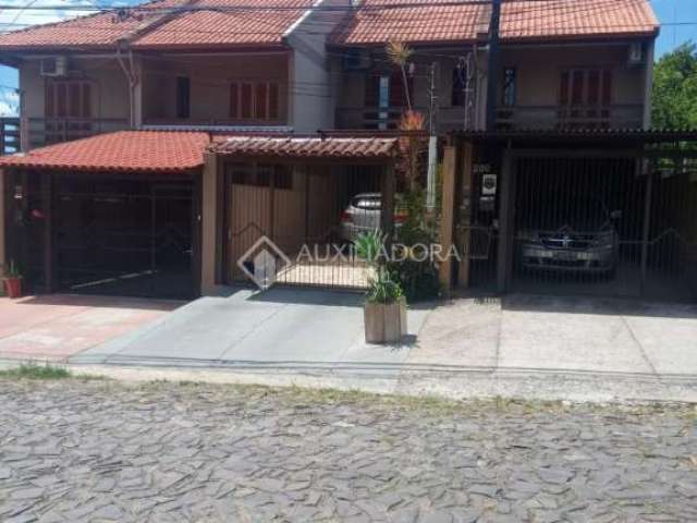 Casa com 2 quartos à venda na Rua Rodrigues Alves, 2, Dihel, Sapucaia do Sul, 75 m2 por R$ 320.000