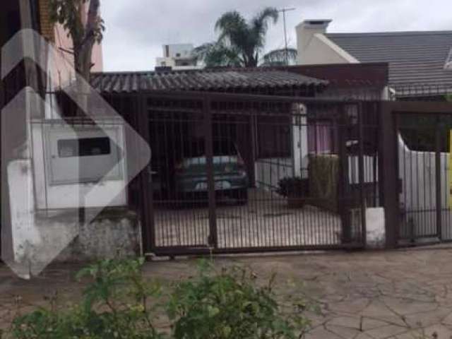 Casa em condomínio fechado com 3 quartos à venda na Rua Araponga, 109, Chácara das Pedras, Porto Alegre, 169 m2 por R$ 760.000