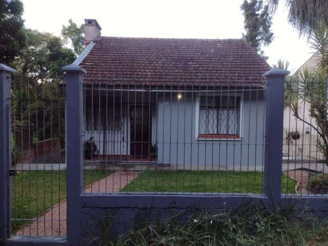 Casa em condomínio fechado com 3 quartos para alugar na Avenida Engenheiro Ludolfo Bohel, 1136, Teresópolis, Porto Alegre, 160 m2 por R$ 3.800