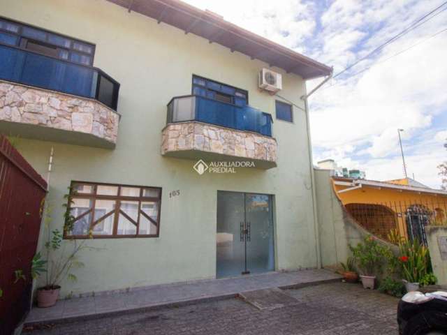 Casa com 4 quartos à venda na Rua Professora Enoé Schutel, 105, Trindade, Florianópolis, 242 m2 por R$ 1.590.000