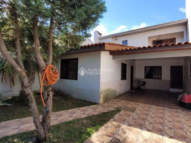 Casa com 3 quartos à venda na Vinte e Nove de Setembro, 201, Camobi, Santa Maria, 163 m2 por R$ 400.000