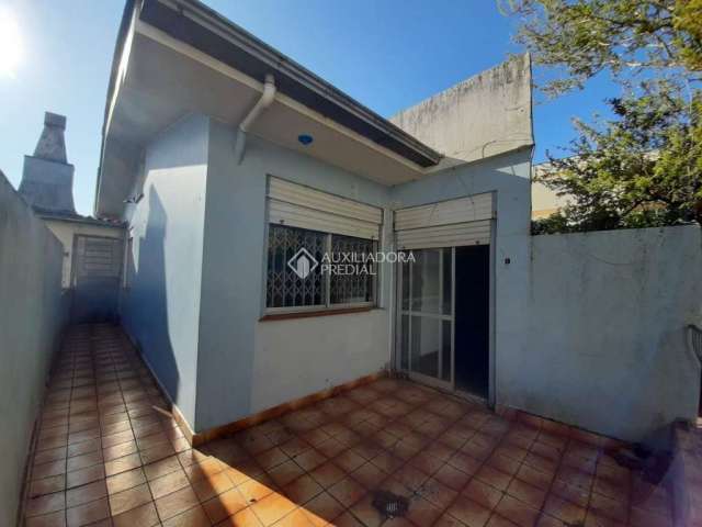 Casa com 4 quartos para alugar na Avenida Nossa Senhora Medianeira, 902, Centro, Santa Maria, 150 m2 por R$ 2.300