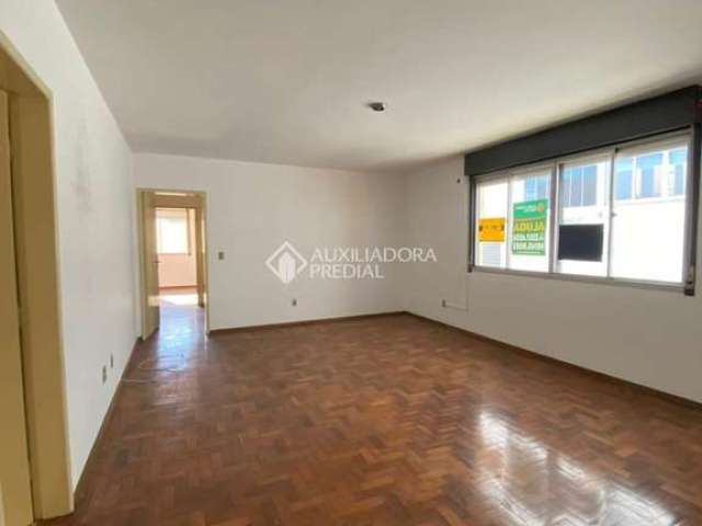 Apartamento com 3 quartos para alugar na Avenida Presidente Vargas, 1720, Nossa Senhora de Fátima, Santa Maria, 70 m2 por R$ 1.800