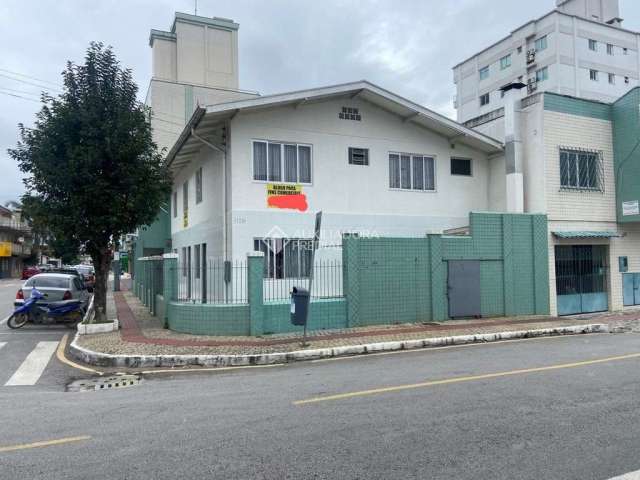 Casa com 12 quartos à venda na Espanha, 105, Nações, Balneário Camboriú, 328 m2 por R$ 2.980.000