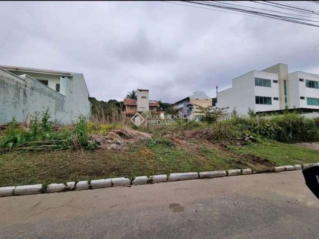 Terreno à venda na Afonso Arinos, 74, Praia dos Amores, Balneário Camboriú, 400 m2 por R$ 2.700.000