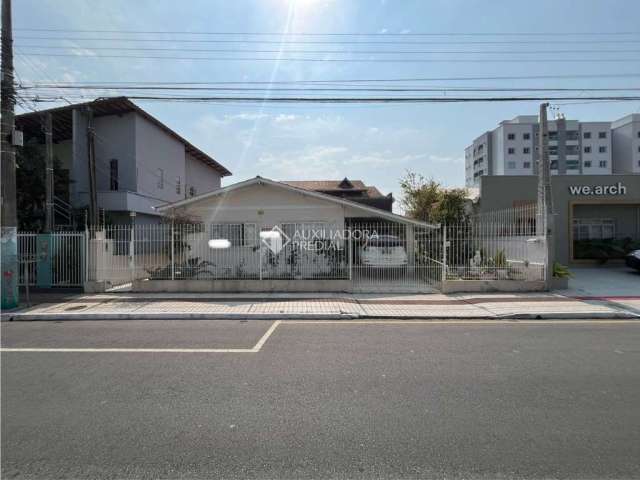 Terreno à venda na Rua 906, 630, Centro, Balneário Camboriú, 252 m2 por R$ 2.200.000