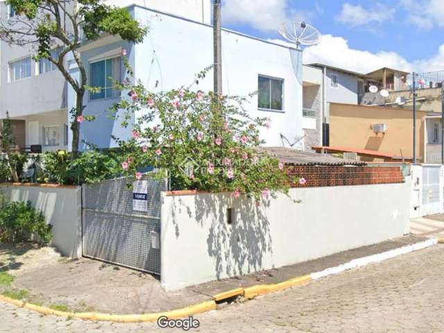 Casa com 2 quartos à venda na Rua Nivaldo Nicolau Gardini, 460, Centro, Camboriú, 80 m2 por R$ 700.000