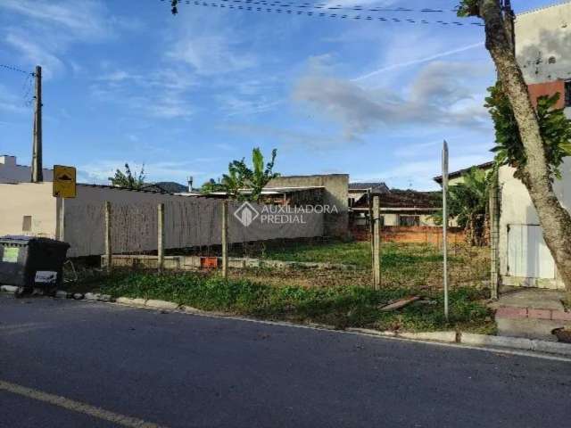 Terreno à venda na Rua Nova Iguaçu, 1, Nova Esperança, Balneário Camboriú, 270 m2 por R$ 590.000