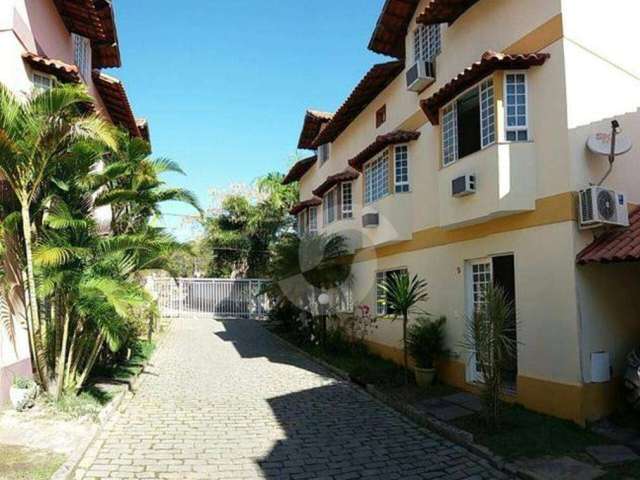 Casa com 5 dormitórios à venda, 174 m² por R$ 535.000,00 - Pendotiba - Niterói/RJ